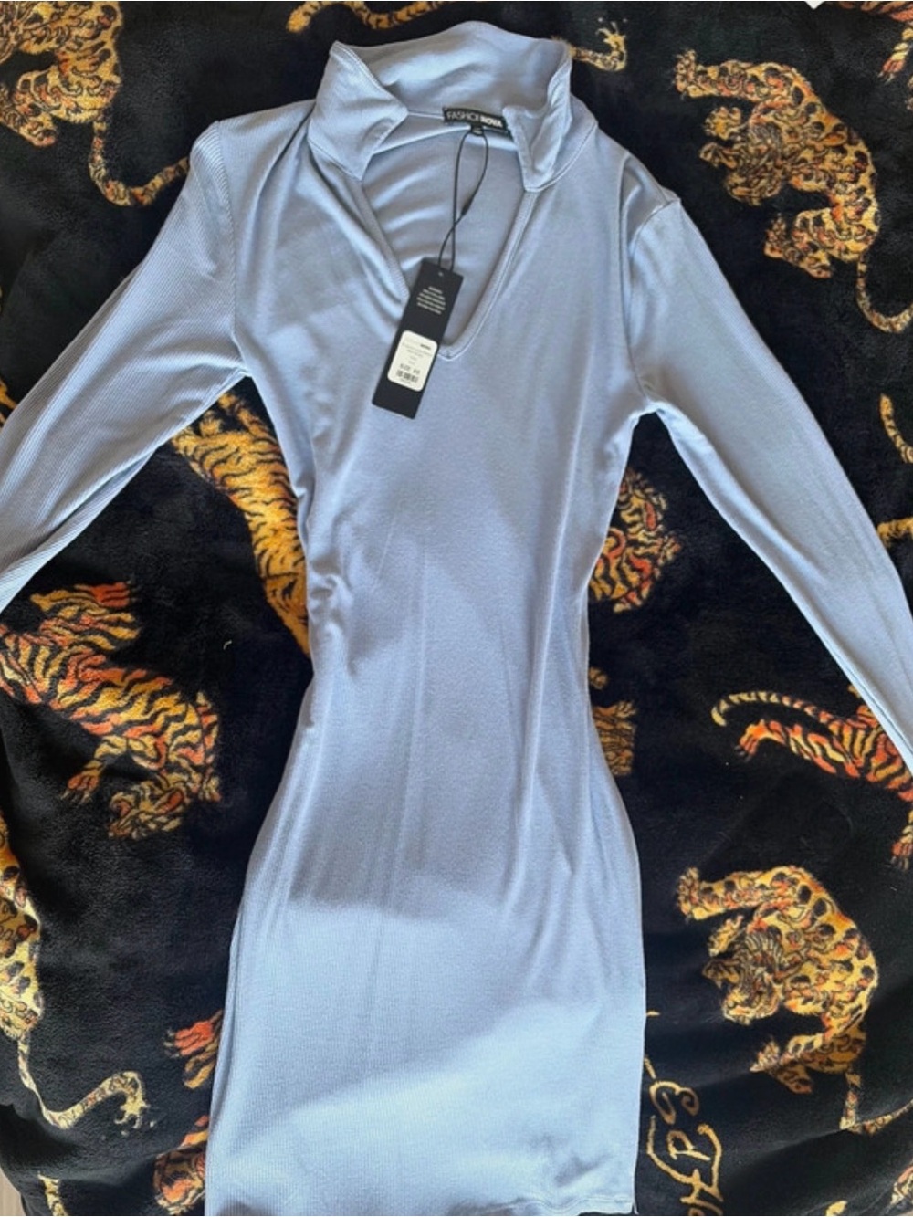 BRAND NEW (xs) Fashion Nova women’s bodycon long sleeve blue dress with tags